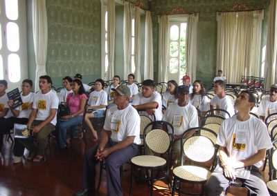 2004 Intercãmbios culturais -visita Teatro José de alencar - Jovens de vários assentamentos